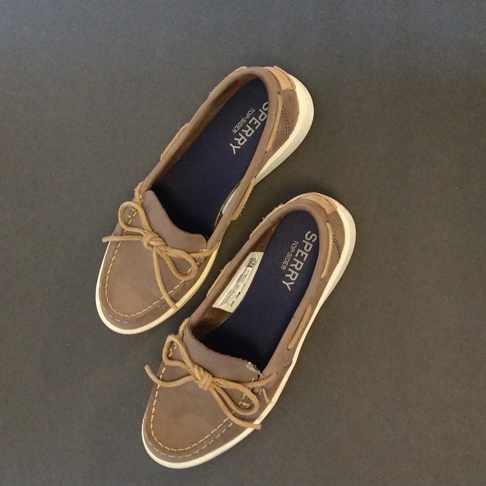 VGUC. Sperry topsider size 6.5.